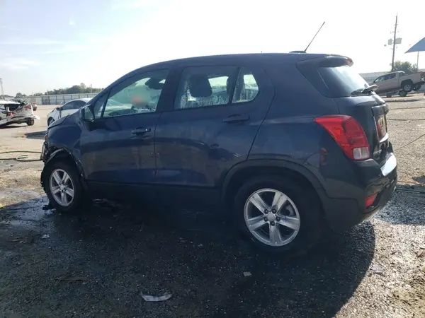 3GNCJNSB4KL169912 2019 CHEVROLET TRAX - Image 2
