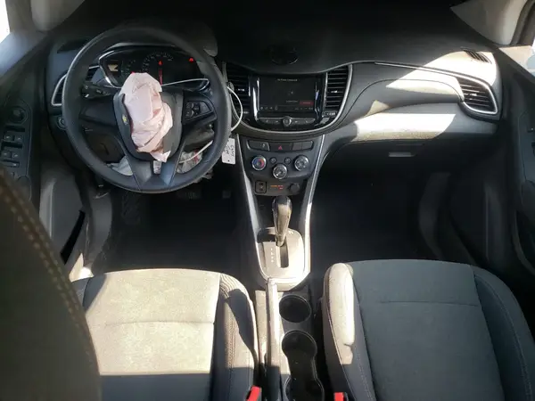 3GNCJNSB4KL169912 2019 CHEVROLET TRAX - Image 8