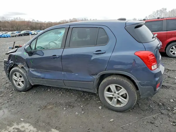 3GNCJNSB4KL181459 2019 CHEVROLET TRAX - Image 2