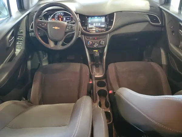 3GNCJNSB4KL225704 2019 CHEVROLET TRAX - Image 8