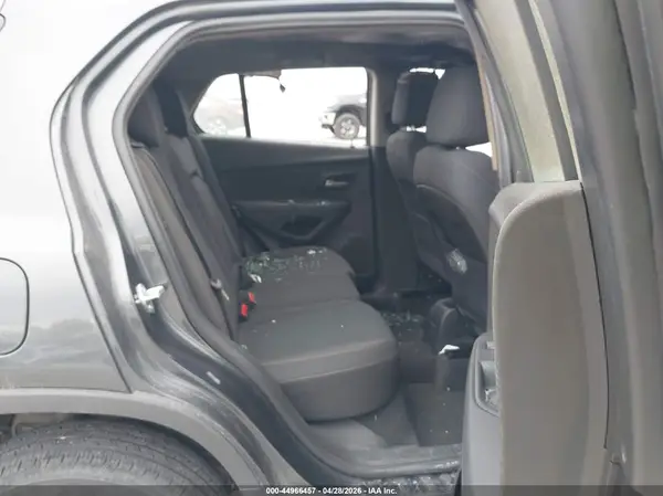 3GNCJNSB4KL277690 2019 CHEVROLET TRAX - Image 8
