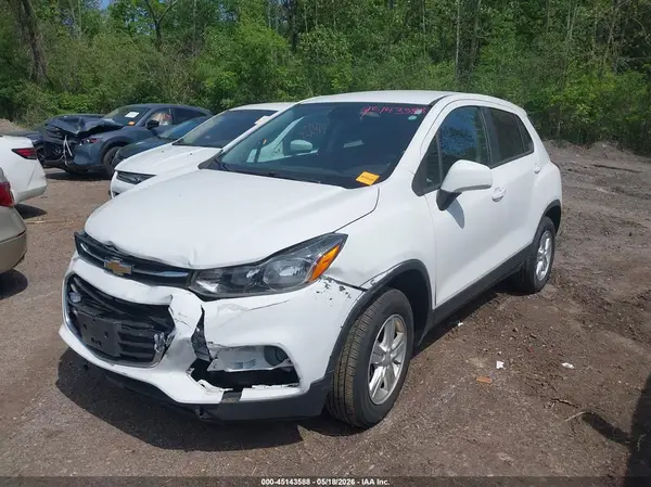 3GNCJNSB4LL109064 2020 CHEVROLET TRAX - Image 2