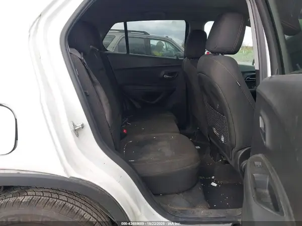 3GNCJNSB4LL118797 2020 CHEVROLET TRAX - Image 8