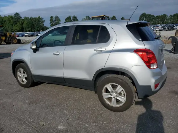 3GNCJNSB4LL153128 2020 CHEVROLET TRAX - Image 2