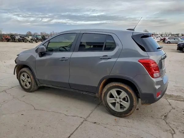 3GNCJNSB4LL174240 2020 CHEVROLET TRAX - Image 2