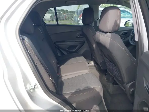 3GNCJNSB4LL195170 2020 CHEVROLET TRAX - Image 8
