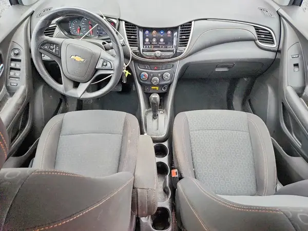 3GNCJNSB4LL196576 2020 CHEVROLET TRAX - Image 8