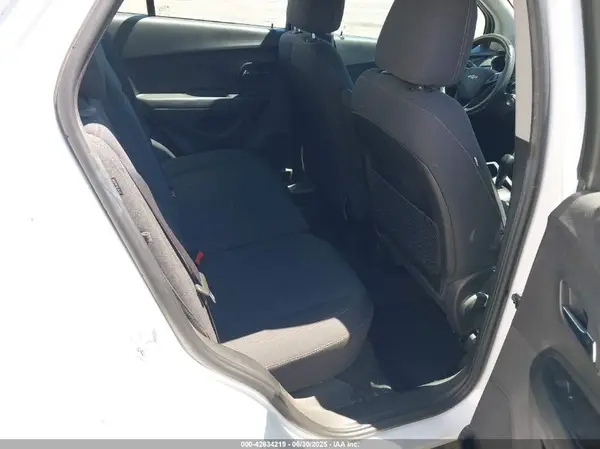 3GNCJNSB4LL288688 2020 CHEVROLET TRAX - Image 8
