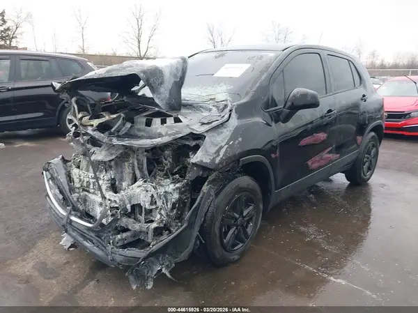3GNCJNSB4LL289579 2020 CHEVROLET TRAX - Image 2