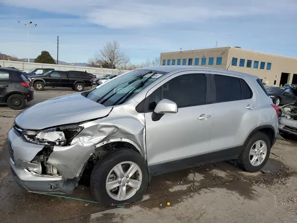 3GNCJNSB4LL318644 2020 CHEVROLET TRAX - Image 1