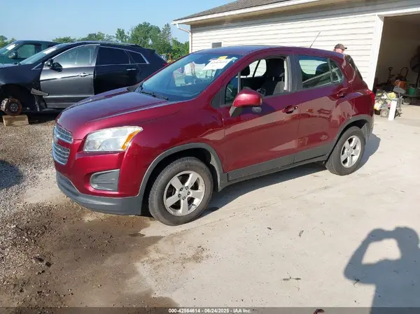 3GNCJNSB5GL159607 2016 CHEVROLET TRAX - Image 2