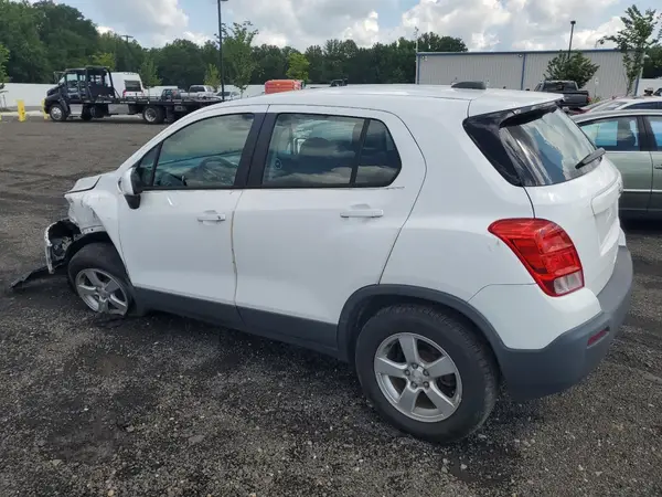 3GNCJNSB5GL224309 2016 CHEVROLET TRAX - Image 2