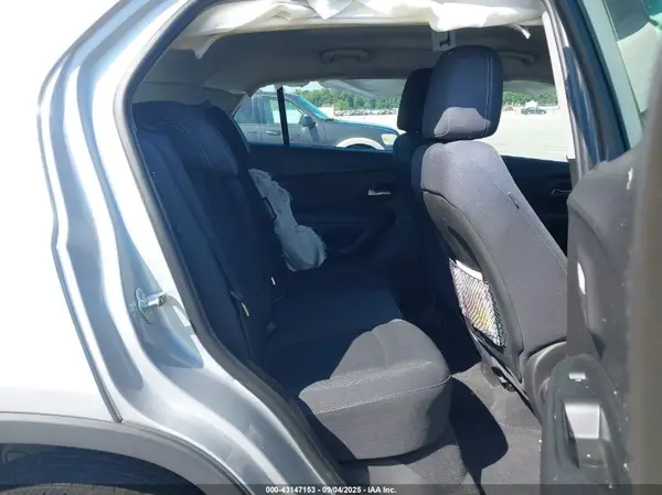 3GNCJNSB5GL246603 2016 CHEVROLET TRAX - Image 8