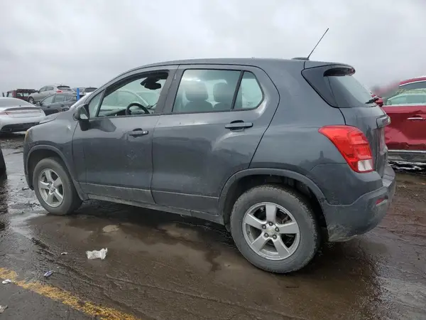 3GNCJNSB5GL262591 2016 CHEVROLET TRAX - Image 2