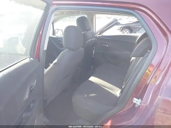 3GNCJNSB5GL270156 2016 CHEVROLET TRAX - Image 8