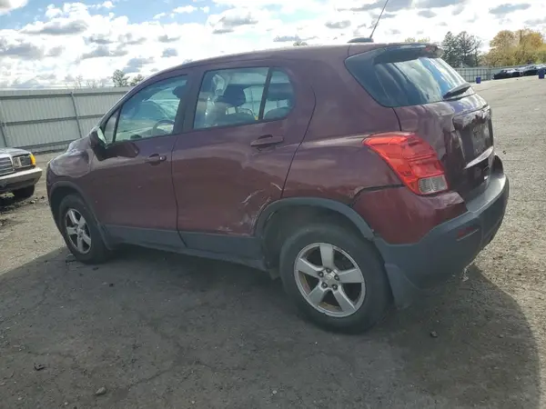 3GNCJNSB5GL275423 2016 CHEVROLET TRAX - Image 2