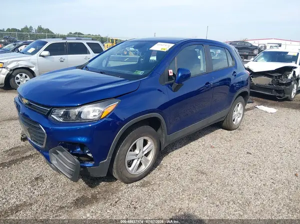 3GNCJNSB5HL165229 2017 CHEVROLET TRAX - Image 2