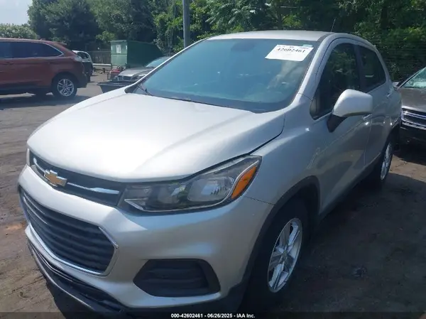 3GNCJNSB5HL250359 2017 CHEVROLET TRAX - Image 2