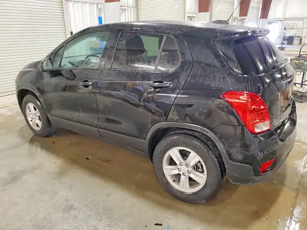 3GNCJNSB5HL272104 2017 CHEVROLET TRAX - Image 2