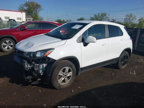 3GNCJNSB5HL286567 2017 CHEVROLET TRAX - Image 2