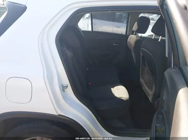 3GNCJNSB5HL286567 2017 CHEVROLET TRAX - Image 8