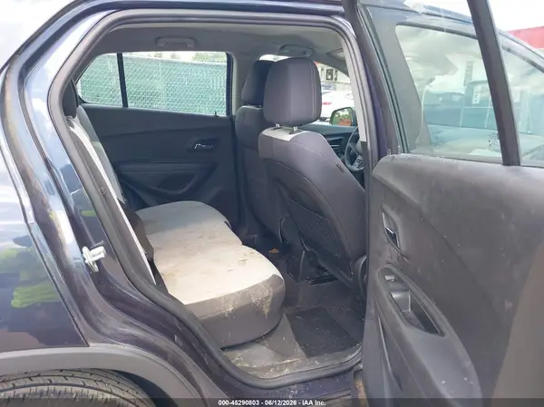 3GNCJNSB5JL165608 2018 CHEVROLET TRAX - Image 8