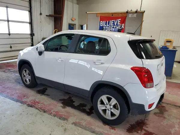 3GNCJNSB5JL298708 2018 CHEVROLET TRAX - Image 2