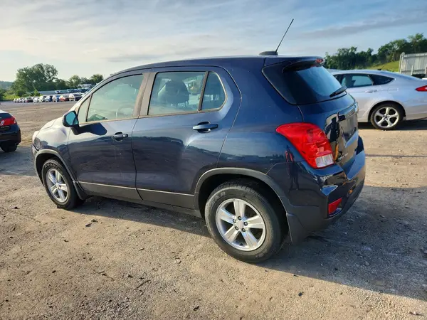 3GNCJNSB5JL299339 2018 CHEVROLET TRAX - Image 2