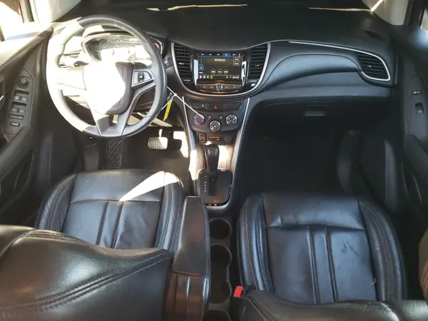 3GNCJNSB5KL214145 2019 CHEVROLET TRAX - Image 8