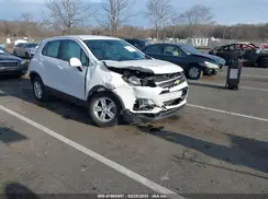 3GNCJNSB5KL242561 2019 CHEVROLET TRAX