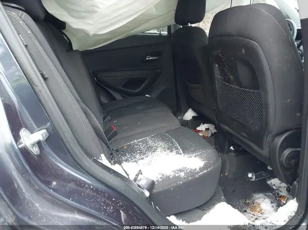 3GNCJNSB5KL253639 2019 CHEVROLET TRAX - Image 8