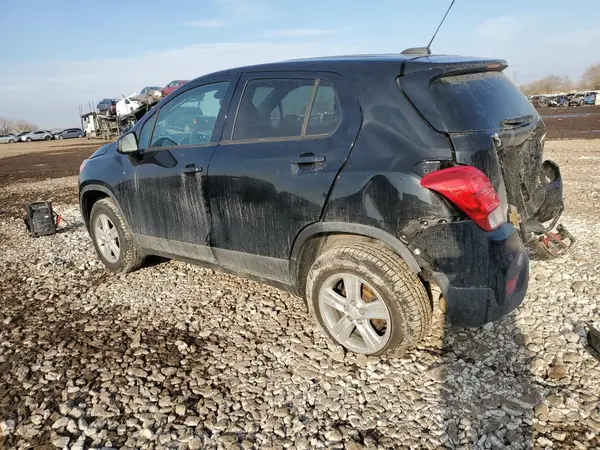 3GNCJNSB5KL266696 2019 CHEVROLET TRAX - Image 2