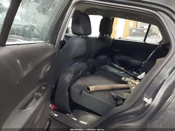 3GNCJNSB5KL267072 2019 CHEVROLET TRAX - Image 8