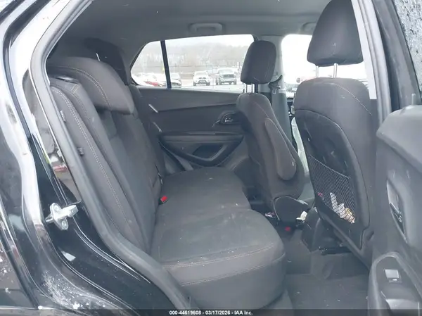 3GNCJNSB5KL312432 2019 CHEVROLET TRAX - Image 8