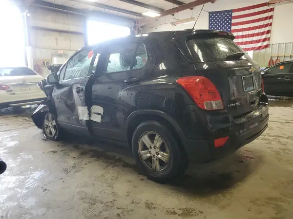 3GNCJNSB5KL346564 2019 CHEVROLET TRAX - Image 2
