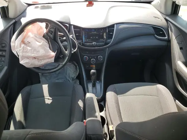 3GNCJNSB5KL374543 2019 CHEVROLET TRAX - Image 8