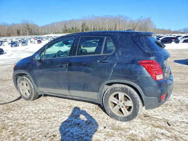 3GNCJNSB5KL378205 2019 CHEVROLET TRAX - Image 2