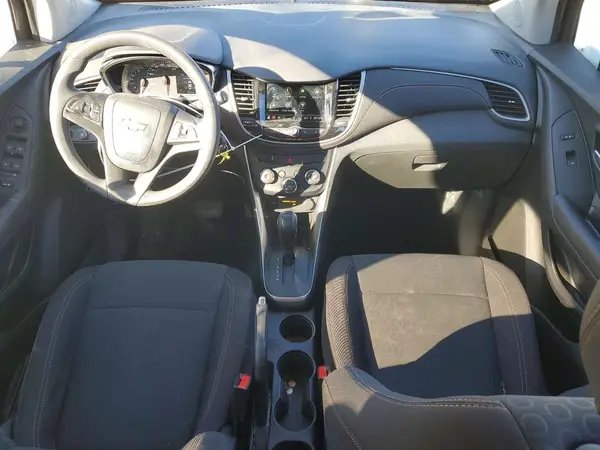 3GNCJNSB5KL378205 2019 CHEVROLET TRAX - Image 8
