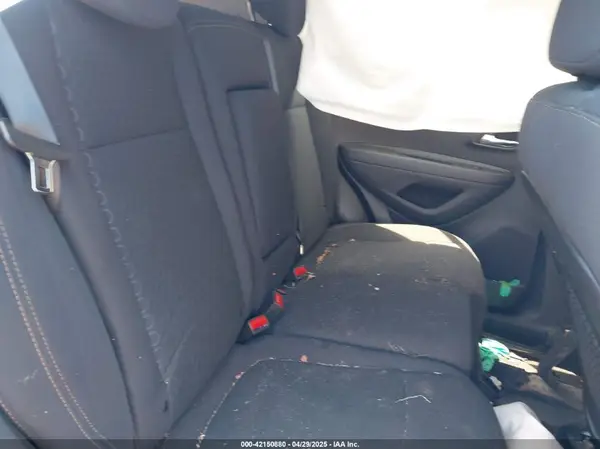 3GNCJNSB5KL403992 2019 CHEVROLET TRAX - Image 8