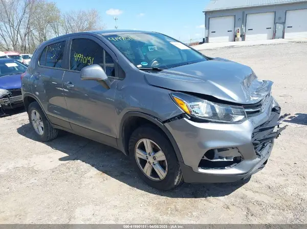 3GNCJNSB5LL157348 2020 CHEVROLET TRAX - Image 1