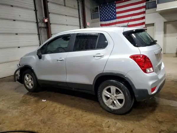 3GNCJNSB5LL181097 2020 CHEVROLET TRAX - Image 2