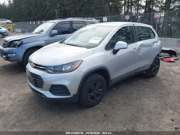 3GNCJNSB5LL202191 2020 CHEVROLET TRAX - Image 2