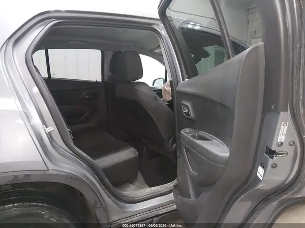3GNCJNSB5LL238060 2020 CHEVROLET TRAX - Image 8