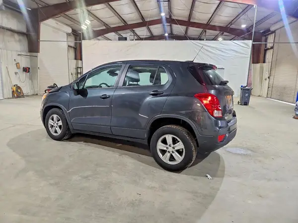 3GNCJNSB5LL246434 2020 CHEVROLET TRAX - Image 2