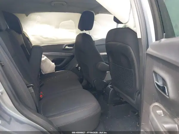 3GNCJNSB5LL259135 2020 CHEVROLET TRAX - Image 8