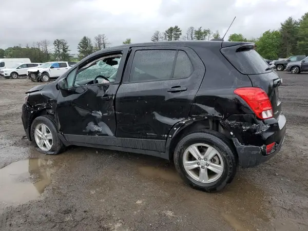 3GNCJNSB5LL296590 2020 CHEVROLET TRAX - Image 2