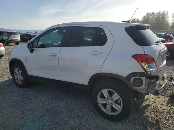 3GNCJNSB5LL298453 2020 CHEVROLET TRAX - Image 2