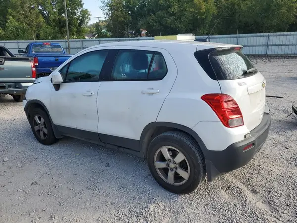 3GNCJNSB6GL244875 2016 CHEVROLET TRAX - Image 2