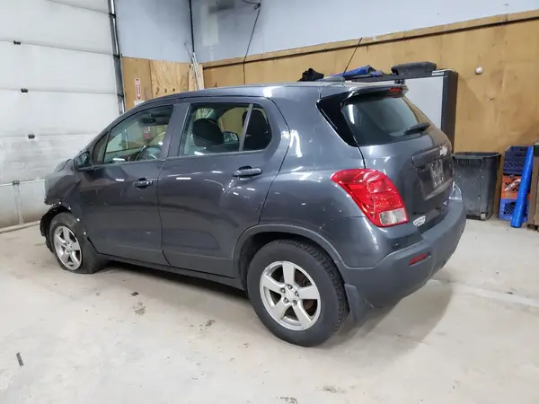3GNCJNSB6GL246139 2016 CHEVROLET TRAX - Image 2