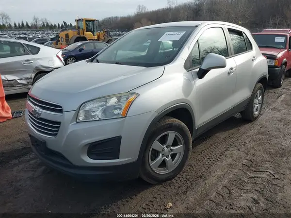 3GNCJNSB6GL256976 2016 CHEVROLET TRAX - Image 2